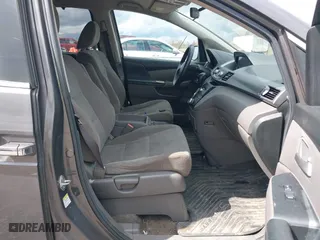 2013 Honda Odyssey EX with VIN 5FNRL5H40DB068597, listed as a IAAI auction lot 41910524 with 164,991 mi miles. Bid and sale history available at carsss.com. Image 5.