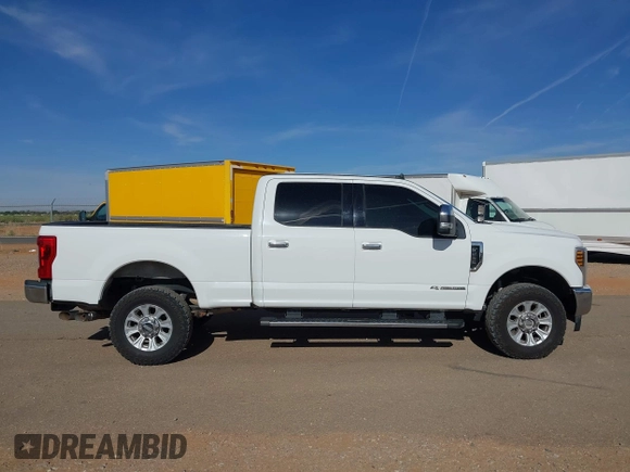 2019 Ford F-250 XL z VIN 1FT7W2BT0KED54168, wystawiony jako IAAI lot #42072597 z przebiegiem 303 604 mil mil oraz . Historia ofert i sprzedaży dostępna na DreamBid. Obrazek 13.