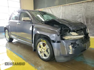 2013 GMC Terrain SLT z VIN 2GKALWEK8D6219783, wystawiony jako Copart lot #60334185 z przebiegiem 89 748 mil mil oraz Czysty tytuł • Clean title. Historia ofert i sprzedaży dostępna na DreamBid. Obrazek 4.