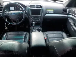 2017 Ford Explorer XLT z VIN 1FM5K8D89HGA99222, wystawiony jako Copart lot #58090105 z przebiegiem 166 221 mil mil oraz Szkoda całkowita • Salvage title. Historia ofert i sprzedaży dostępna na DreamBid. Obrazek 8.