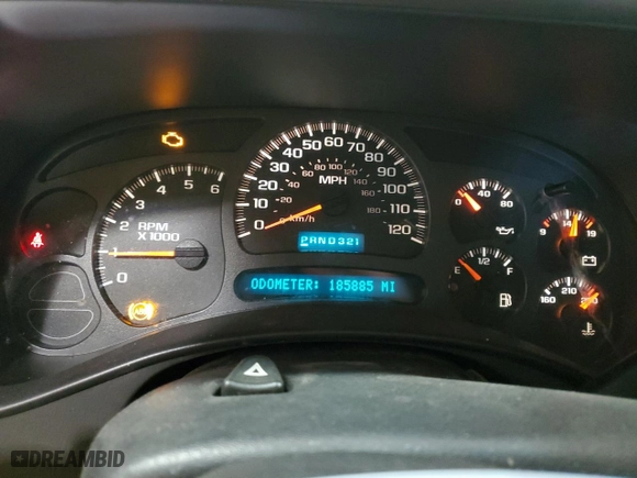 2004 Chevrolet Silverado 1500 Crew Cab LS with VIN 2GCEK13T941302313, listed as a Copart auction lot 43165525 with 185,885 mi miles and Salvage Title. Bid and sale history available at carsss.com. Image 9.