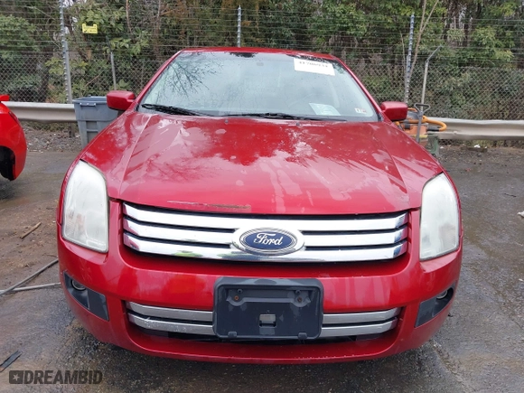 2006 Ford Fusion SE with VIN 3FAFP07156R160801, listed as a IAAI auction lot 41706931 with 220,104 mi miles. Bid and sale history available at carsss.com. Image 12.