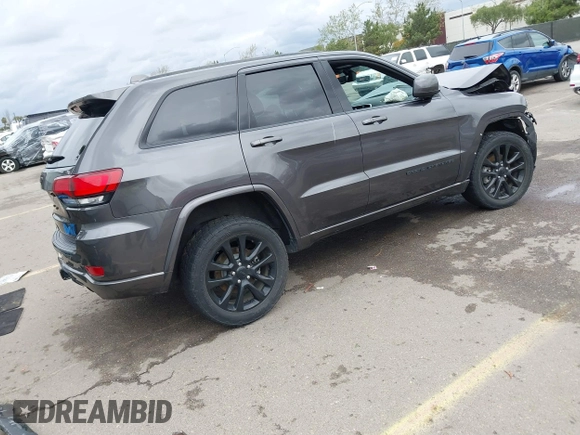 2017 Jeep Grand Cherokee Laredo with VIN 1C4RJFAG9HC885716, listed as a IAAI auction lot 41795182 with 110,613 mi miles. Bid and sale history available at carsss.com. Image 4.