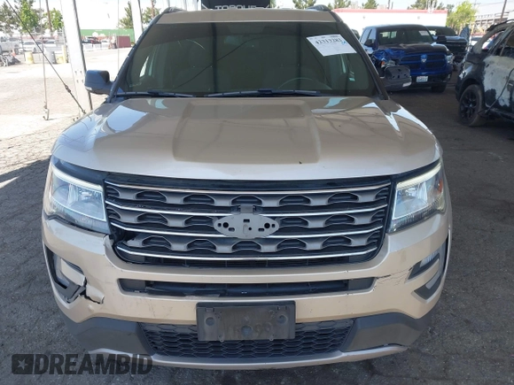 2017 Ford Explorer XLT z VIN 1FM5K7D85HGD89676, wystawiony jako IAAI lot #42313283 z przebiegiem 89 358 mil mil oraz . Historia ofert i sprzedaży dostępna na DreamBid. Obrazek 6.
