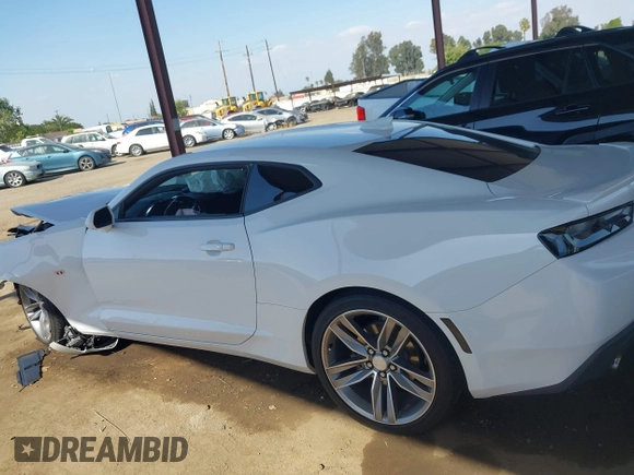 2017 Chevrolet Camaro 1LT z VIN 1G1FB1RS3H0215472, wystawiony jako IAAI lot #42192641 z przebiegiem 23 716 mil mil oraz . Historia ofert i sprzedaży dostępna na DreamBid. Obrazek 15.