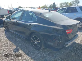 2019 Toyota Camry LE z VIN 4T1B11HK1KU686574, wystawiony jako IAAI lot #40650885 z przebiegiem 112 269 mil mil oraz . Historia ofert i sprzedaży dostępna na DreamBid. Obrazek 3.