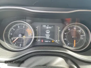 2019 Jeep Cherokee Latitude with VIN 1C4PJMCX5KD193754, listed as a Copart auction lot 45904625 with 83,807 mi miles and Salvage Title. Bid and sale history available at carsss.com. Image 9.