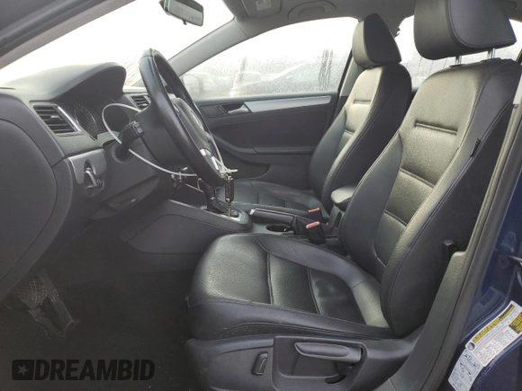 2014 Volkswagen Jetta SE с VIN 3VWD17AJ9EM400347, выставлен на аукционе Copart как лот 88554635 с пробегом 128 373 миль миль и Списание • Salvage title. История ставок и продаж доступна на DreamBid. Изображение 7.