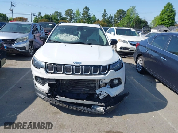 2022 Jeep Compass Latitude with VIN 3C4NJCBB1NT137963, listed as a IAAI auction lot 42027669 with 46,324 mi miles and . Bid and sale history available at DreamBid. Image 12.