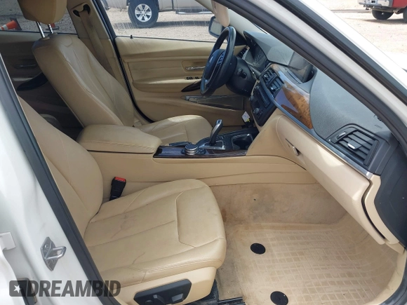 2015 BMW 3 Series 328i xDrive with VIN WBA3B3C56FJ984660, listed as a IAAI auction lot 42046128 with Not provided miles and . Bid and sale history available at DreamBid. Image 5.