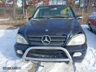 2003 Mercedes-Benz M-Class 3.7L with VIN 4JGAB57E33A421704, listed as a IAAI auction lot 41404597 with 192,078 mi miles. Bid and sale history available at carsss.com. Image 6.