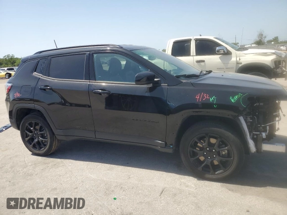 2023 Jeep Compass Latitude с VIN 3C4NJDBN4PT545862, выставлен на аукционе Copart как лот 57209695 с пробегом 11 138 миль миль и Списание • Salvage title. История ставок и продаж доступна на DreamBid. Изображение 4.