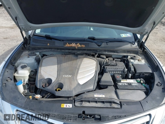2013 Hyundai Azera with VIN KMHFH4JG9DA323254, listed as a IAAI auction lot 41776183 with 73,489 mi miles and . Bid and sale history available at DreamBid. Image 10.