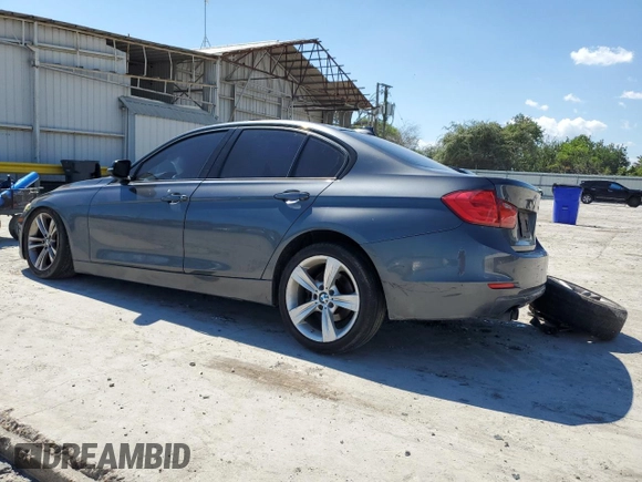 2012 BMW 3 Series 328i z VIN WBA3A5C58CF349372, wystawiony jako Copart lot #74259184 z przebiegiem Nie podano mil oraz Szkoda całkowita • Salvage title. Historia ofert i sprzedaży dostępna na DreamBid. Obrazek 2.
