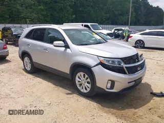 2014 Kia Sorento EX with VIN 5XYKU4A78EG492911, listed as a IAAI auction lot 42292113 with 178,747 mi miles and . Bid and sale history available at DreamBid. Image 1.