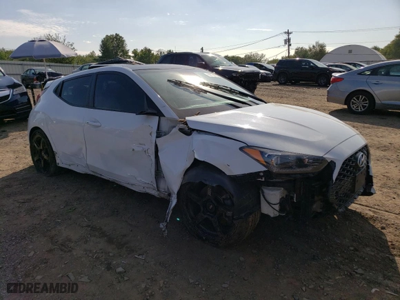2019 Hyundai Veloster Turbo R-Spec with VIN KMHTH6AB0KU013864, listed as a Copart auction lot 69713173 with 60,523 mi miles. Bid and sale history available at carsss.com. Image 4.