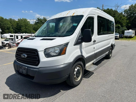 2015 Ford Transit XL z VIN 1FDZX2CM8FKB23583, wystawiony jako Copart lot #64052914 z przebiegiem 244 695 mil mil oraz Czysty tytuł • Clean title. Historia ofert i sprzedaży dostępna na DreamBid. Obrazek 1.