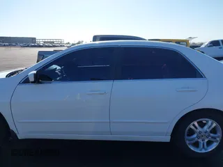 2006 Honda Accord EX-L z VIN 1HGCM56876A170694, wystawiony jako IAAI lot #42299743 z przebiegiem 182 601 mil mil oraz . Historia ofert i sprzedaży dostępna na DreamBid. Obrazek 15.