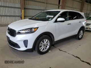 2019 Kia Sorento LX z VIN 5XYPG4A59KG442557, wystawiony jako Copart lot #54523855 z przebiegiem 87 087 mil mil oraz Szkody całkowita. Historia ofert i sprzedaży dostępna na DreamBid. Obrazek 1.