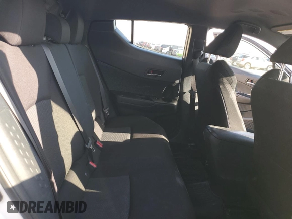 2019 Toyota C-HR XLE z VIN JTNKHMBX4K1061895, wystawiony jako Copart lot #49095605 z przebiegiem 109 974 mil mil oraz Szkoda całkowita • Salvage title. Historia ofert i sprzedaży dostępna na DreamBid. Obrazek 11.