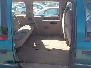 1996 Ford Windstar LX z VIN 2FMDA5145TBC51513, wystawiony jako IAAI lot #42335745 z przebiegiem 243 948 mil mil oraz . Historia ofert i sprzedaży dostępna na DreamBid. Obrazek 8.