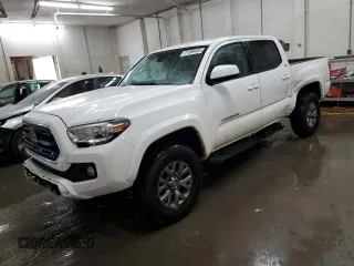 2018 Toyota Tacoma SR5 with VIN 3TMAZ5CN7JM074058, listed as a Copart auction lot 51586455 with 117,877 mi miles and Salvage Title. Bid and sale history available at DreamBid. Image 1.