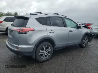 2017 Toyota RAV4 LE z VIN 2T3BFREV9HW570439, wystawiony jako Copart lot #56710325 z przebiegiem 87 766 mil mil oraz Szkoda całkowita • Salvage title. Historia ofert i sprzedaży dostępna na DreamBid. Obrazek 3.