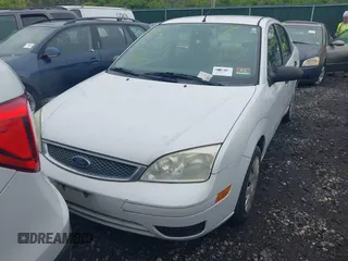 2005 Ford Focus S с VIN 1FAFP34N55W206048, выставлен на аукционе IAAI как лот 42293744 с пробегом Не указан миль и . История ставок и продаж доступна на DreamBid. Изображение 6.