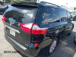 2017 Toyota Sienna XLE Auto Access Seat with VIN 5TDYZ3DC6HS850223, listed as a IAAI auction lot 41958525 with 46,261 mi miles and . Bid and sale history available at DreamBid. Image 4.