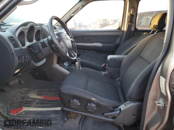 2003 Nissan Xterra SE z VIN 5N1MD28Y93C654487, wystawiony jako Copart lot #88721885 z przebiegiem 254 147 mil mil oraz Czysty tytuł • Clean title. Historia ofert i sprzedaży dostępna na DreamBid. Obrazek 7.