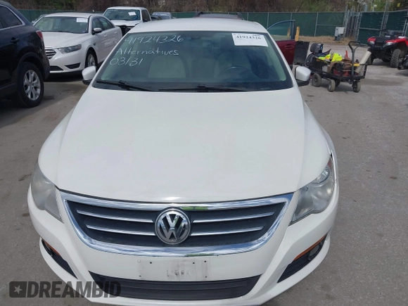 2010 Volkswagen CC Sport with VIN WVWML7AN5AE512367, listed as a IAAI auction lot 41924326 with 125,162 mi miles. Bid and sale history available at carsss.com. Image 6.