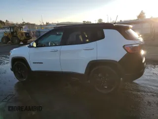 2019 Jeep Compass Altitude with VIN 3C4NJCBB8KT658335, listed as a Copart auction lot 41787465 with 126,032 mi miles and Clean Title. Bid and sale history available at carsss.com. Image 2.