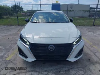 2025 Nissan Altima SV with VIN 1N4BL4DWXSN353315, listed as a IAAI auction lot 41975505 with 6,428 mi miles and . Bid and sale history available at DreamBid. Image 6.