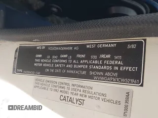 1982 Volkswagen Jetta z VIN WVWGA9161CW521961, wystawiony jako IAAI lot #42373314 z przebiegiem 52 051 mil mil oraz . Historia ofert i sprzedaży dostępna na DreamBid. Obrazek 9.