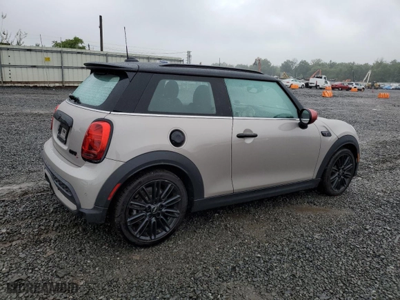 2024 MINI Hardtop 2 Door Cooper S with VIN WMW53DH09R2V57853, listed as a Copart auction lot 66681894 with 3,501 mi miles and Salvage Title. Bid and sale history available at carsss.com. Image 3.