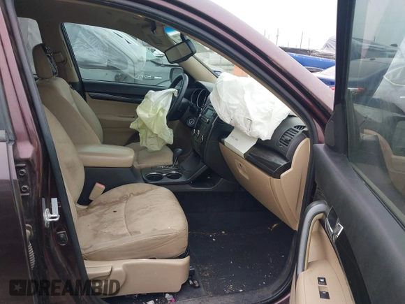 2011 Kia Sorento LX with VIN 5XYKT4A26BG179780, listed as a IAAI auction lot 41538591 with 130,003 mi miles. Bid and sale history available at carsss.com. Image 5.
