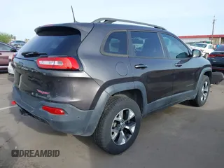 2017 Jeep Cherokee Trailhawk с VIN 1C4PJMBS6HW597794, выставлен на аукционе IAAI как лот 41750977 с пробегом 47 313 миль миль и . История ставок и продаж доступна на DreamBid. Изображение 4.