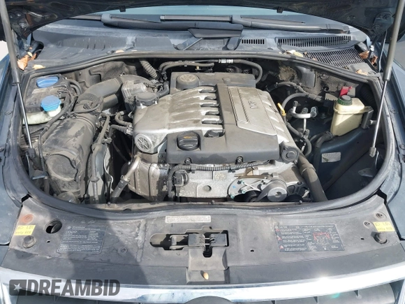 2005 Volkswagen Touareg 3.2L V6 with VIN WVGZG77L55D071024, listed as a IAAI auction lot 42111205 with 204,417 mi miles and . Bid and sale history available at DreamBid. Image 10.
