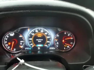 2018 GMC Acadia Denali z VIN 1GKKNPLS4JZ147200, wystawiony jako Copart lot #51615025 z przebiegiem 107 246 mil mil oraz Szkoda całkowita • Salvage title. Historia ofert i sprzedaży dostępna na DreamBid. Obrazek 9.