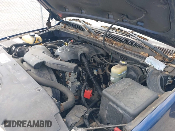 2002 Chevrolet Suburban LT z VIN 1GNFK16Z22J200124, wystawiony jako IAAI lot #42270704 z przebiegiem 218 478 mil mil oraz . Historia ofert i sprzedaży dostępna na DreamBid. Obrazek 10.