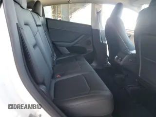 2024 Tesla Model Y Long Range с VIN 7SAYGDEE0RF981488, выставлен на аукционе Copart как лот 58704135 с пробегом 21 417 миль миль и Списание • Salvage title. История ставок и продаж доступна на DreamBid. Изображение 10.