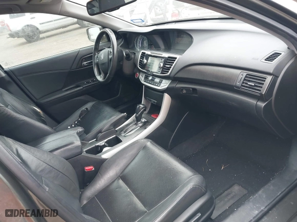 2015 Honda Accord Sedan EX-L with VIN 1HGCR2F87FA046067, listed as a IAAI auction lot 41630888 with 178,560 mi miles. Bid and sale history available at carsss.com. Image 5.
