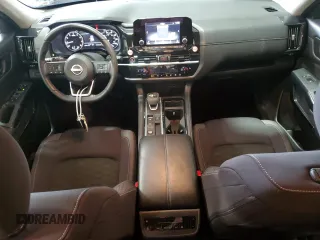 2024 Nissan Pathfinder SV with VIN 5N1DR3BA2RC283684, listed as a Copart auction lot 54403005 with 25,647 mi miles and Clean title. Bid and sale history available at DreamBid. Image 8.