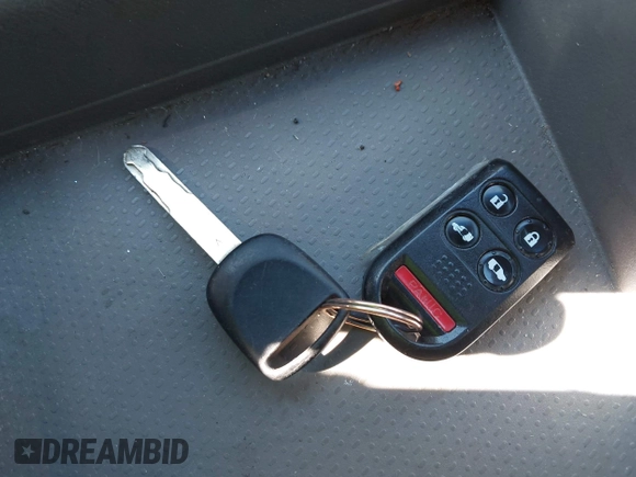 2008 Honda Odyssey EX-L with VIN 5FNRL38628B410157, listed as a IAAI auction lot 42072217 with 240,099 mi miles and . Bid and sale history available at DreamBid. Image 11.