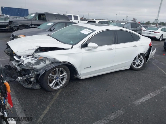 2015 Ford Fusion Titanium Hybrid with VIN 3FA6P0RU3FR247118, listed as a IAAI auction lot 41210219 with 143,348 mi miles. Bid and sale history available at carsss.com. Image 2.