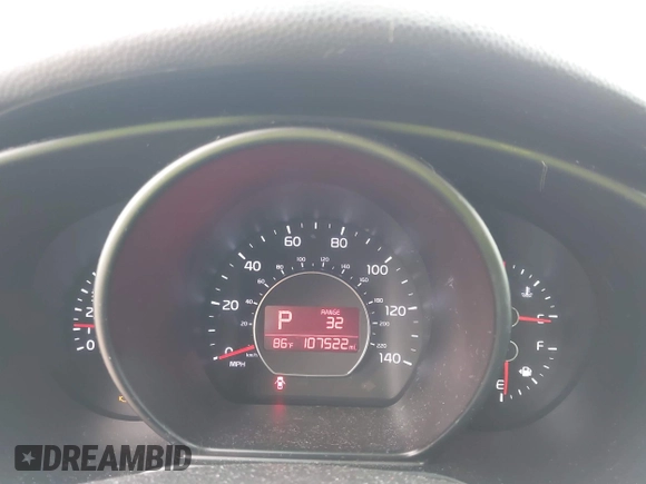 2016 Kia Soul + z VIN KNDJP3A5XG7352628, wystawiony jako IAAI lot #42441945 z przebiegiem 107 522 mil mil oraz . Historia ofert i sprzedaży dostępna na DreamBid. Obrazek 7.