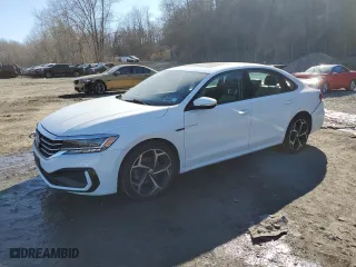 2020 Volkswagen Passat 2.0T R-Line with VIN 1VWMA7A3XLC017677, listed as a Copart auction lot 50916475 with 29,665 mi miles and Salvage Title. Bid and sale history available at carsss.com. Image 1.