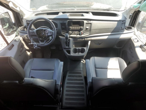 2024 Ford Transit Cargo z VIN 1FTBW3X81RKB79008, wystawiony jako Copart lot #58158005 z przebiegiem Nie podano mil oraz Szkoda całkowita • Salvage title. Historia ofert i sprzedaży dostępna na DreamBid. Obrazek 8.