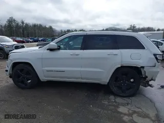 2015 Jeep Grand Cherokee Altitude with VIN 1C4RJFAG4FC942885, listed as a IAAI auction lot 41952356 with 233,276 mi miles. Bid and sale history available at carsss.com. Image 15.