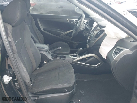 2016 Hyundai Veloster with VIN KMHTC6AD6GU251094, listed as a IAAI auction lot 41971550 with 97,744 mi miles. Bid and sale history available at carsss.com. Image 5.